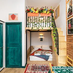 https://studio-orbeliani.alltbilisihotels.com